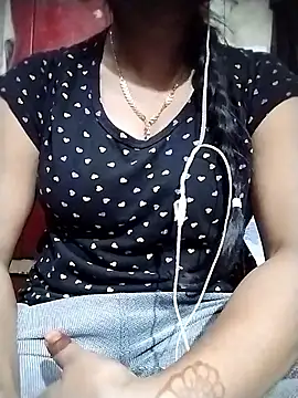 Snapshot of Ezabelljohn chatting on 12.01.25 Ezabelljohn online show from 12.01.25