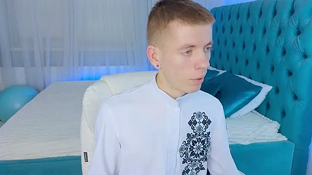 Cristian  Dior online show from 02.08.26