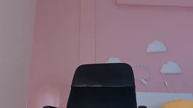 SeleneGibson   online show from 08.04.26