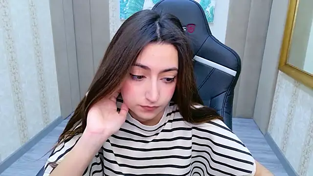 Snapshot of Gloria_Bendall chatting on 01.18.26 Gloria Bendall online show from 01.18.26