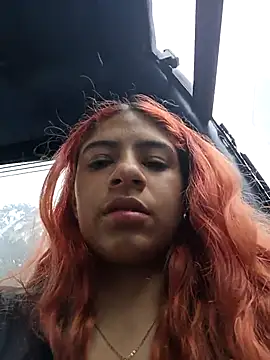 Snapshot of Lunatemptress4 chatting on 10.29.25 Lunatemptress4 online show from 10.29.25