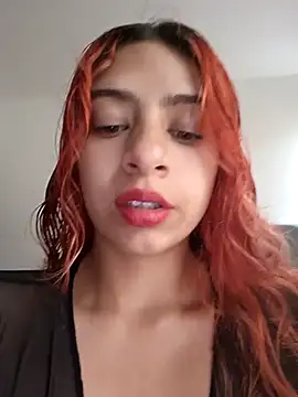 Lunatemptress4 online show from 11.29.25