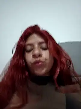 Lunatemptress4 online show from 12.14.25