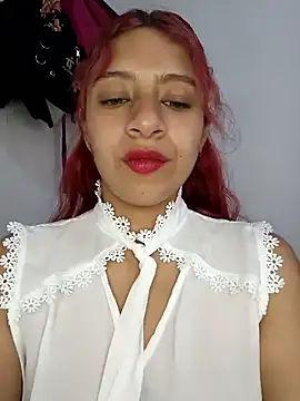 Lunatemptress4 online show from 01.08.26