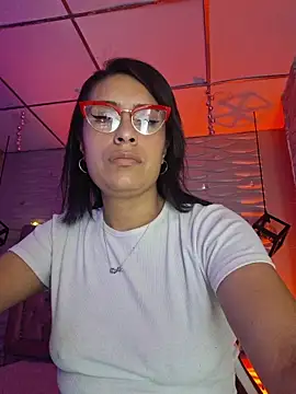 Roxanne Han online show from 02.21.26