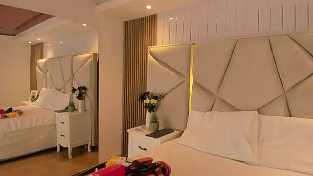 Snapshot of SweetKata_ chatting on 02.11.26 SweetKata online show from 02.11.26