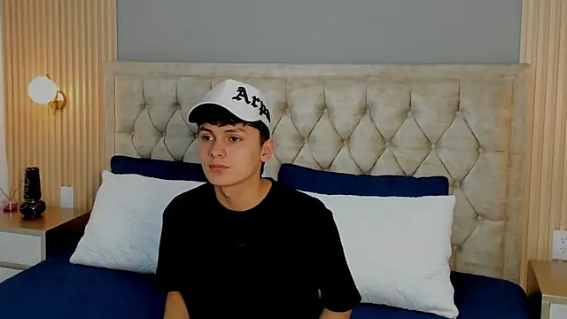 Maxii18  online show from 01.11.26