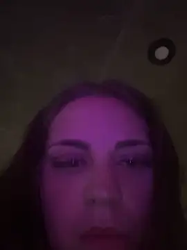 Snapshot of elliepixie chatting on 11.18.25 elliepixie online show from 11.18.25