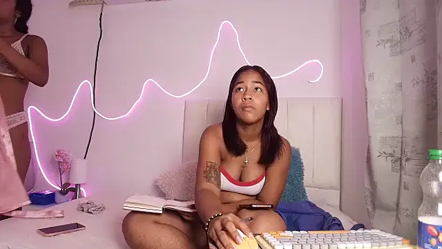 Mey blue online show from 10.25.25