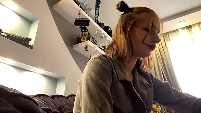 CarmaDiza online show from 10.31.25