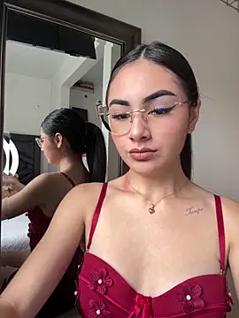 IslaCole online show from 02.03.26