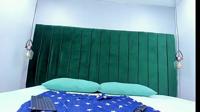 Snapshot of Melody_Horney chatting on 02.12.26 Melody Horney online show from 02.12.26