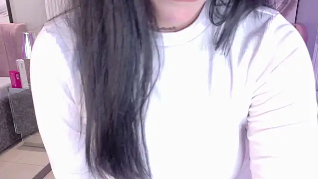 Snapshot of LaurenBecker_ chatting on 07.29.26 LaurenBecker online show from 07.29.26
