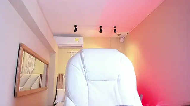NahimiThompson online show from 04.27.26