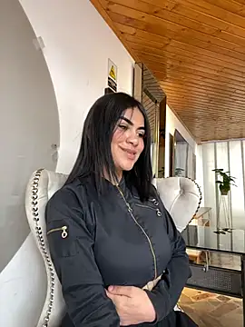 Snapshot of Luna_pink18 chatting on 02.17.26 Luna pink18 online show from 02.17.26