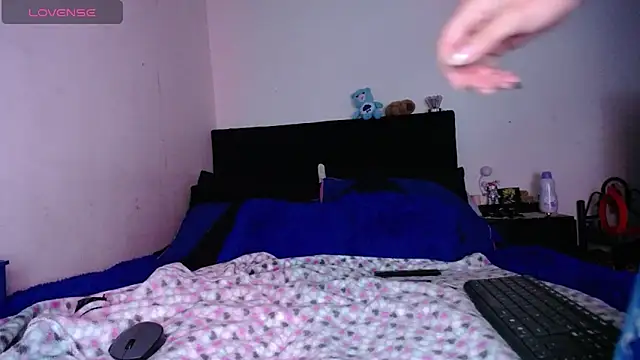 SharonSalazar online show from 12.14.25