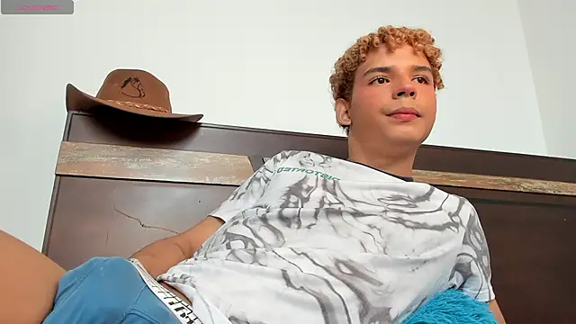 Daark Eros online show from 11.13.25