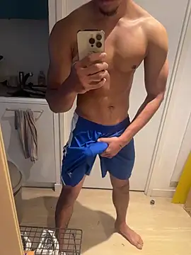 bigDickParis92 online show from 10.23.25