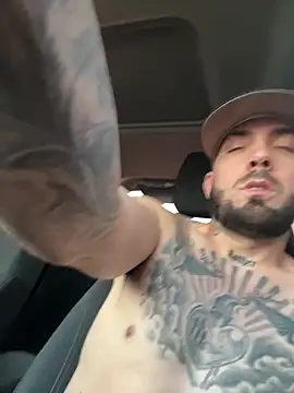 Snapshot of Jamall27 chatting on 03.10.26 Jamall27 online show from 03.10.26