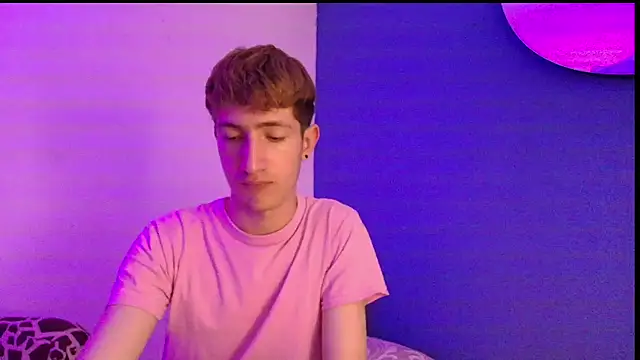 Snapshot of Erick_Taylor3 chatting on 02.08.26 Erick Taylor3 online show from 02.08.26