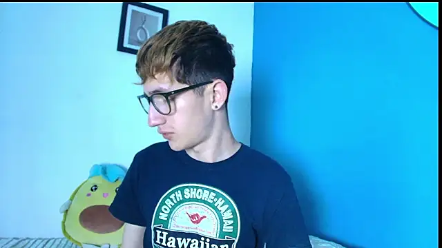 Snapshot of Erick_Taylor3 chatting on 03.10.26 Erick Taylor3 online show from 03.10.26