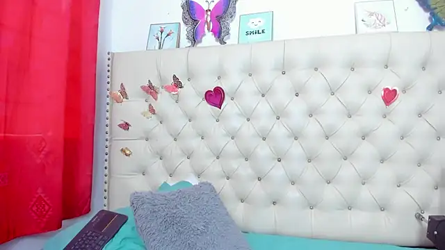 Snapshot of celena_wonder chatting on 05.16.26 celena wonder online show from 05.16.26