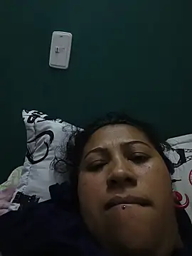 Snapshot of marimar_24 chatting on 10.27.25 marimar 24 online show from 10.27.25