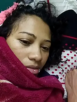 Snapshot of marimar_24 chatting on 10.31.25 marimar 24 online show from 10.31.25