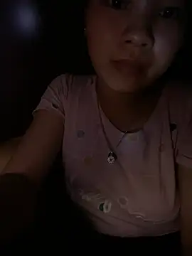 Snapshot of Minaeruei chatting on 02.13.26 Minaeruei online show from 02.13.26