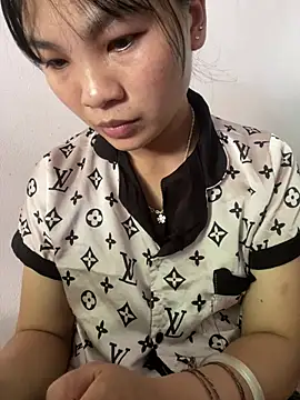 Snapshot of Minaeruei chatting on 05.17.26 Minaeruei online show from 05.17.26