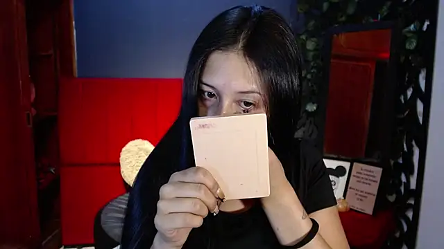 Snapshot of melissa__dolce chatting on 06.17.26 melissa dolce online show from 06.17.26