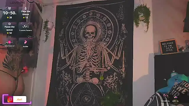 Snapshot of Dalia_Vorhees chatting on 12.04.25 Dalia Vorhees online show from 12.04.25