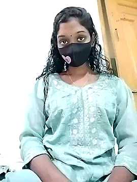 Snapshot of Tushi-10 chatting on 11.23.25 Tushi-10 online show from 11.23.25