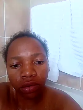 Snapshot of 09slambitch chatting on 11.08.25 09slambitch online show from 11.08.25