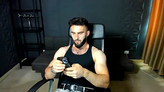 Snapshot of MicahLane chatting on 05.20.26 MicahLane online show from 05.20.26
