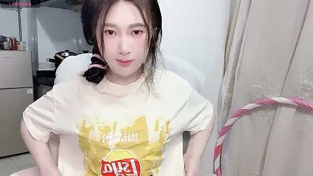 Snapshot of anna-888- chatting on 11.27.25 anna-888- online show from 11.27.25