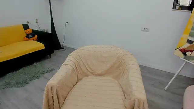 Arya Anna online show from 11.17.25