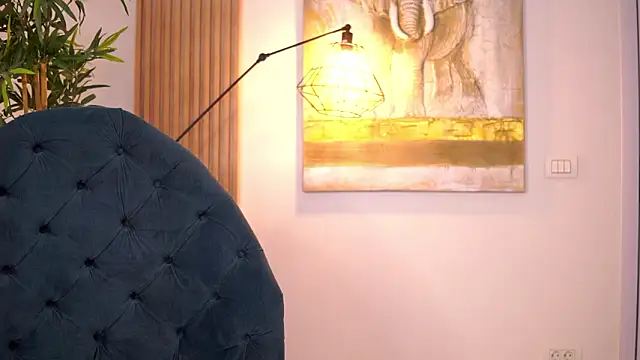 Aisha Bee online show from 03.16.26