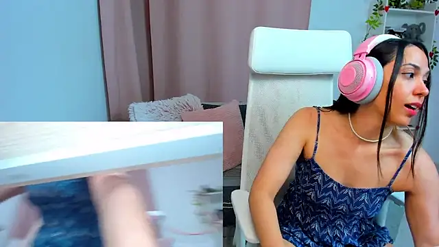 VenusIsLove  online show from 06.10.26