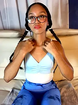 GiselleVice online show from 12.19.25