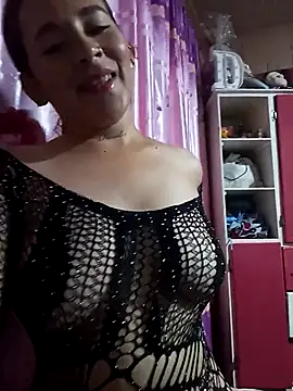 Valentinass20 online show from 11.14.25