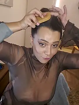 Snapshot of BubblesLovexox chatting on 11.26.25 BubblesLovexox online show from 11.26.25