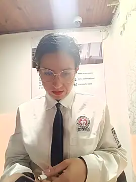 Snapshot of Valentina--1 chatting on 07.01.26 Valentina--1 online show from 07.01.26