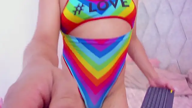 Snapshot of IrinaaVega chatting on 11.10.25 IrinaaVega online show from 11.10.25