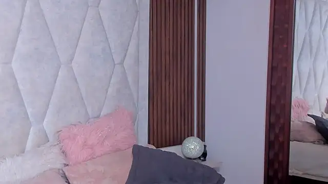 IrinaaVega online show from 06.04.26