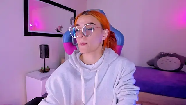 Snapshot of celeste_blazze_ chatting on 02.17.26 celeste blazze online show from 02.17.26