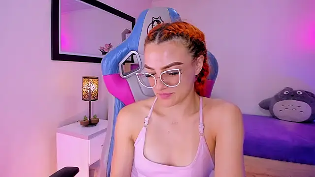 Snapshot of celeste_blazze_ chatting on 02.18.26 celeste blazze online show from 02.18.26