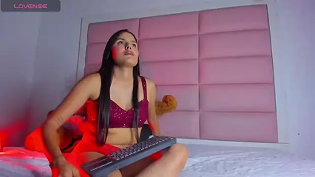 Snapshot of Cattalina_25 chatting on 11.05.25 Cattalina 25 online show from 11.05.25