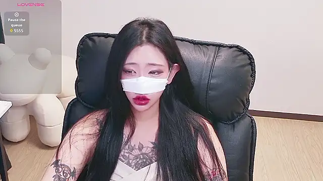 Milk Sola online show from 07.12.26