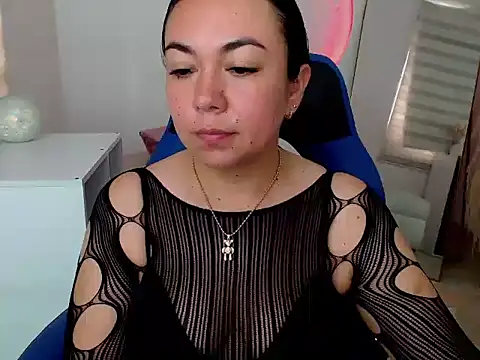 Yadis hot online show from 01.08.26